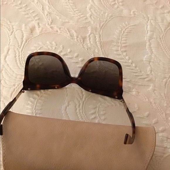 Beautiful new lady’s Sunglasses w/gold leaf trim! - Picture 4 of 10